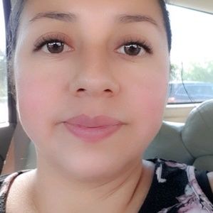 Meet your Posher, Beatriz